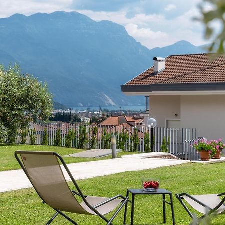 La Busa Apartments - Garda Chill Out Riva del Garda Buitenkant foto